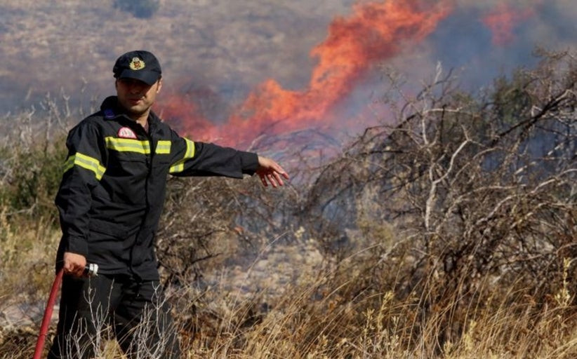 Φωτιά στην περιοχή Βροντισμένη Ιωαννίνων (εικόνες)